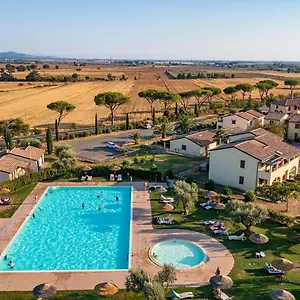 3* Aparthotel Le Corti Di Montepitti