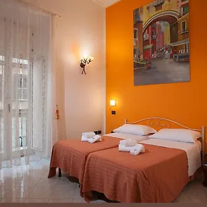 Anna's Family Bed & Breakfast Napoli